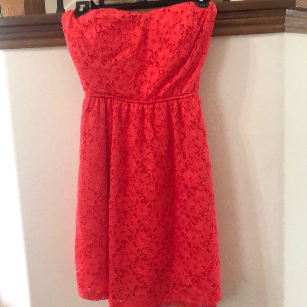 Strapless dress